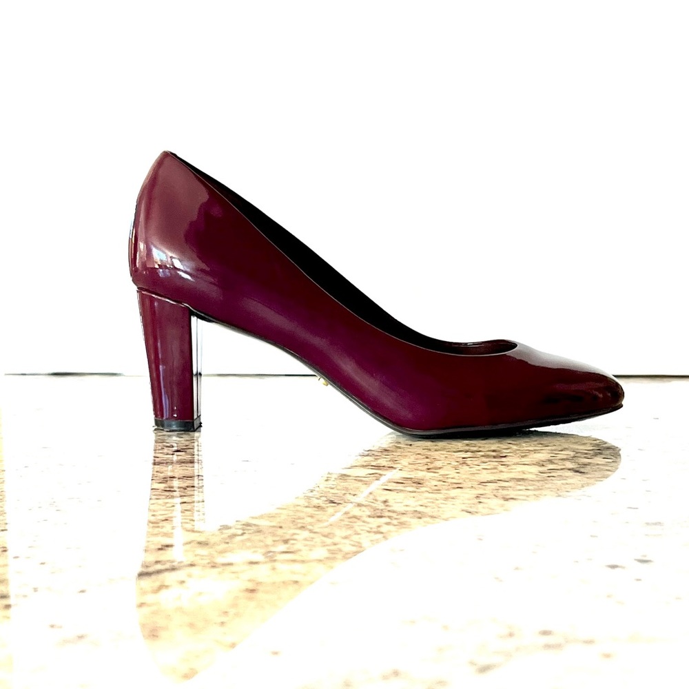 Lauren Ralph Lauren Women’s Hala Patent Leather Burgundy Pump Heels size 8B
